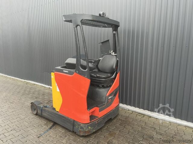 Schubmaststapler Linde R16-01