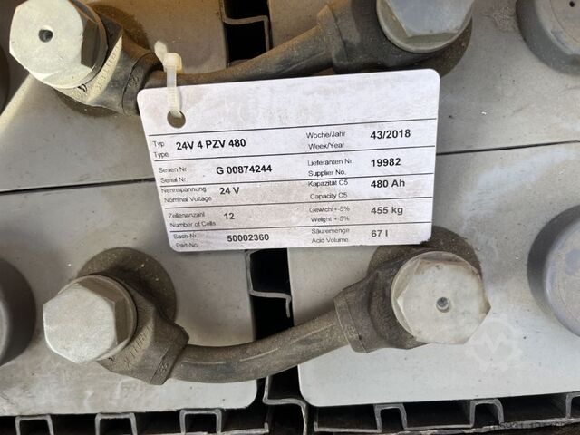 Medium Lift Order Picker Jungheinrich EKS110