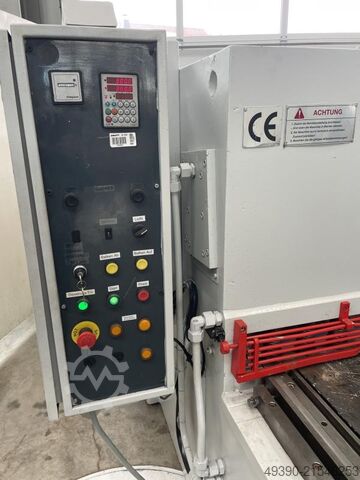 Hydr. Tafelschere, Schwingschnitt-Tafelblechschere, Tafelblechschere, Blechtafelschere BAYKAL HGL 3100 x 8