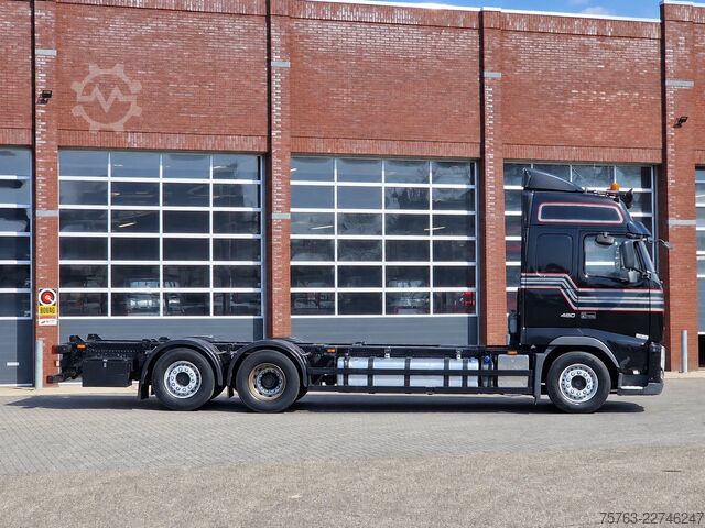 Fahrgestell mit Fahrerhaus Volvo FH 460 6x2*4 - Chassis - Steering axle - Manual...