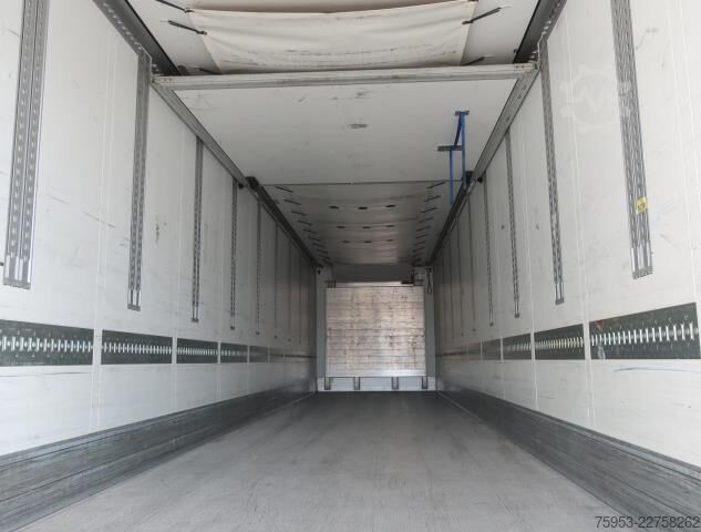 Reefer semitrailer Schmitz Cargobull SKO 24 bitemp Multitemp Doppelstock Vector HE19 Mt