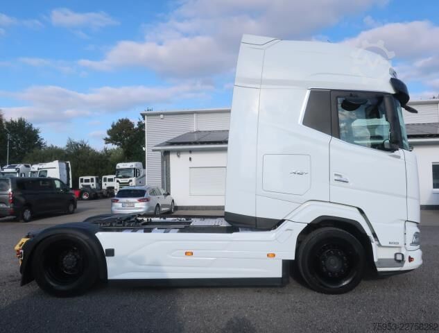 Standard tractor unit DAF XG+ 530 Intarder Navigation Standklima LED