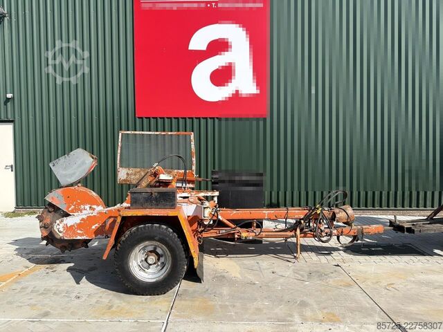 Stump mill Vermeer SC 710