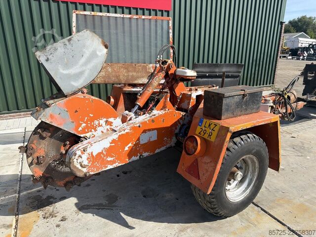 Stump mill Vermeer SC 710