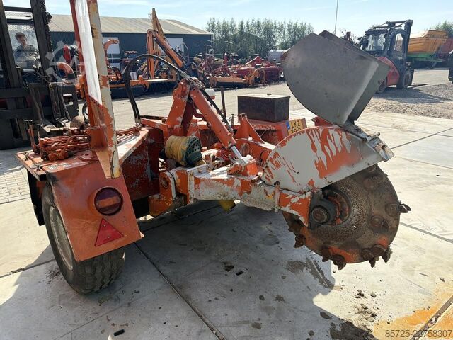 Stump mill Vermeer SC 710
