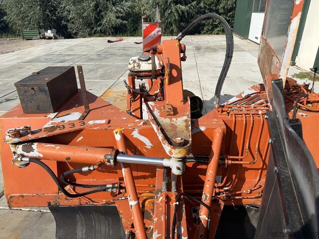 Stump mill Vermeer SC 710