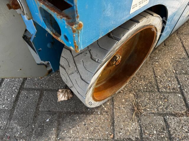 Scissor lift Genie GS2632 Hoogwerker Schaarhoogwerker (2007)