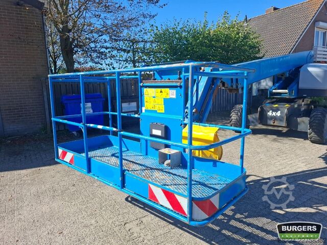 Telescopic boom lift Genie S-65