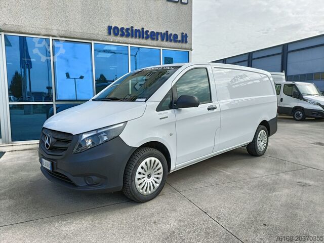 Long van 100% electric Mercedes-Benz EVito