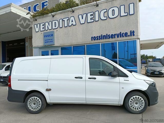 Long van 100% electric Mercedes-Benz EVito