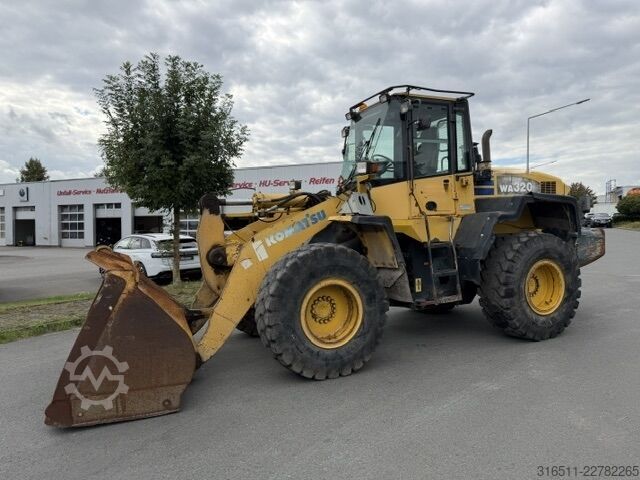 Loader Komatsu WA320-5