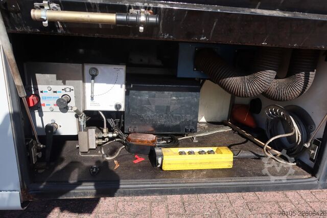 Mobile shop System Trailer PRSH 10TRI PRSH10TRI Bibliotheek, race, camper ...