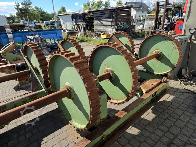 Entrindungsmaschine für Rundholz HÄWA 249/800/22 AB/H hawa 249/800/22 AB/H