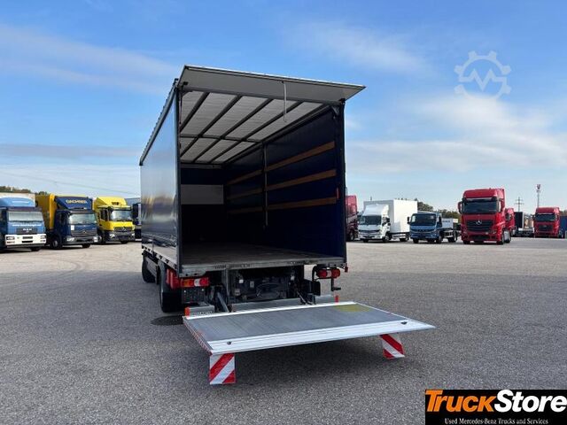 Flatbed truck with tarp  Atego 1224L TOPZUSTAND Curtainsider