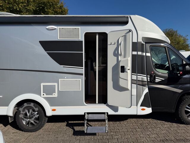 Teilintegriertes Wohnmobil SUNLIGHT T68 Black Edition
