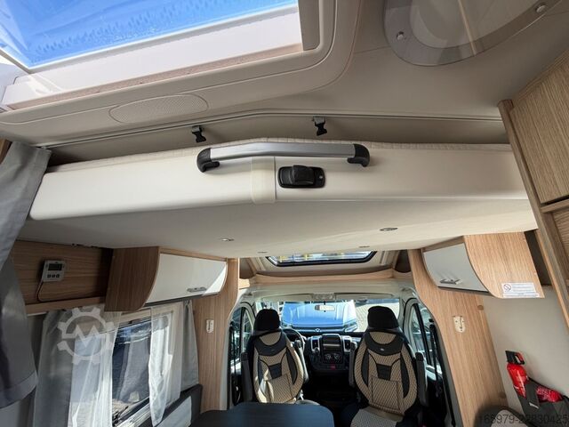 Teilintegriertes Wohnmobil SUNLIGHT T68 Black Edition
