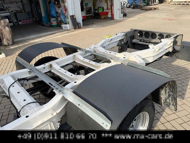 Transporter Fahrgestell MAN TGE 3.180 Automat Chassis 3,5 t 5.180 Navi Klima