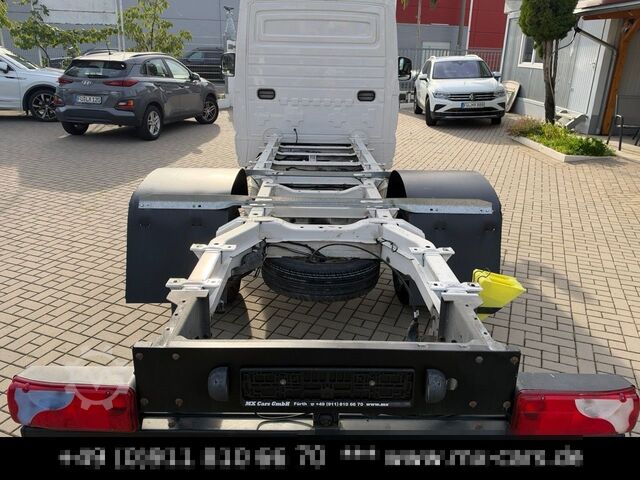Transporter Fahrgestell MAN TGE 3.180 Automat Chassis 3,5 t 5.180 Navi Klima
