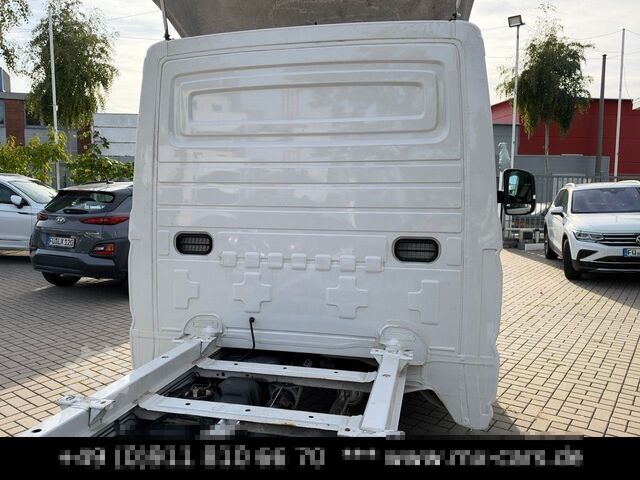 Transporter Fahrgestell MAN TGE 3.180 Automat Chassis 3,5 t 5.180 Navi Klima