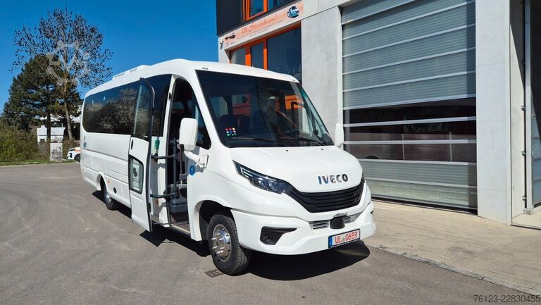 Kleinbus IVECO Daily 70 Ferqui Sunrise 34 Plätze COC