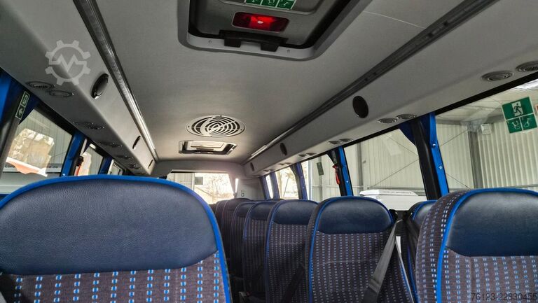 Kleinbus IVECO Daily 70 Ferqui Sunrise 34 Plätze COC