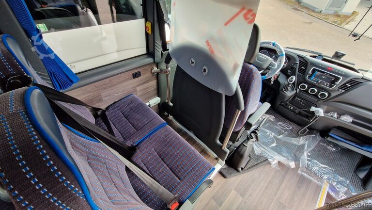 Kleinbus IVECO Daily 70 Ferqui Sunrise 34 Plätze COC