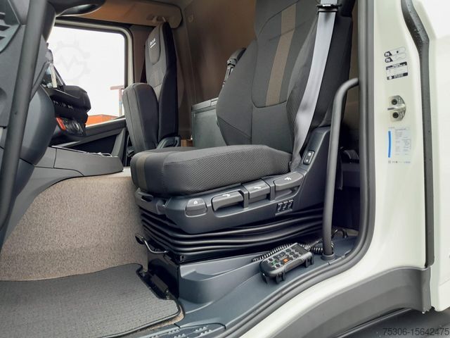 Beverage truck DAF XD 370 Fa Swing-Board-Aufbau