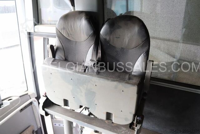 Reisebus Van Hool EX 16 M / Fire damaged / Seats available
