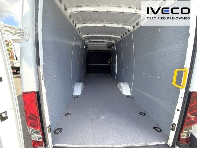Kastenwagen hoch IVECO 35S18HA8 V/P, Hi-Matic, Rückfahrkamera