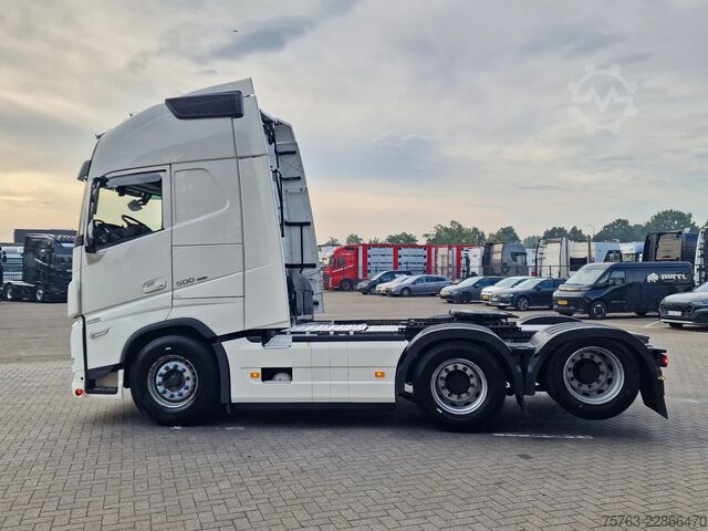 Standard-SZM Volvo FH 13.500 Globetrotter XL 6x2 - Full air - Leat...