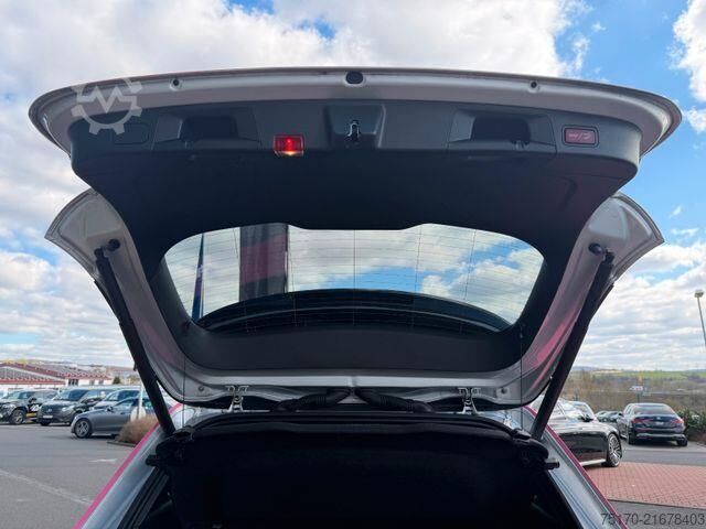 Ladepritsche Mercedes-Benz GLA 250e AMG+MickyMouse+Vario+RKamera+Augment