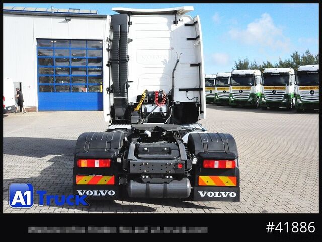 Standard tractor unit VOLVO FH 460 XL  LNG Leder Navi Standlklima