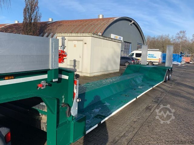 Tieflader-Sattelauflieger PAVIC 2-Achs Forstmaschinen Tieflader Typ: STLT2Z