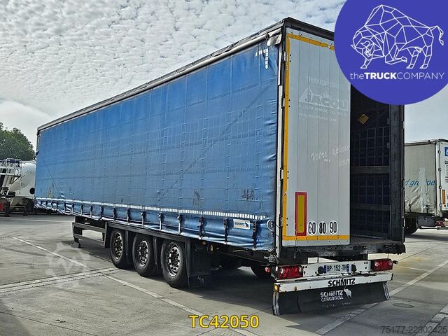 Sliding tarpaulins Schmitz Cargobull 