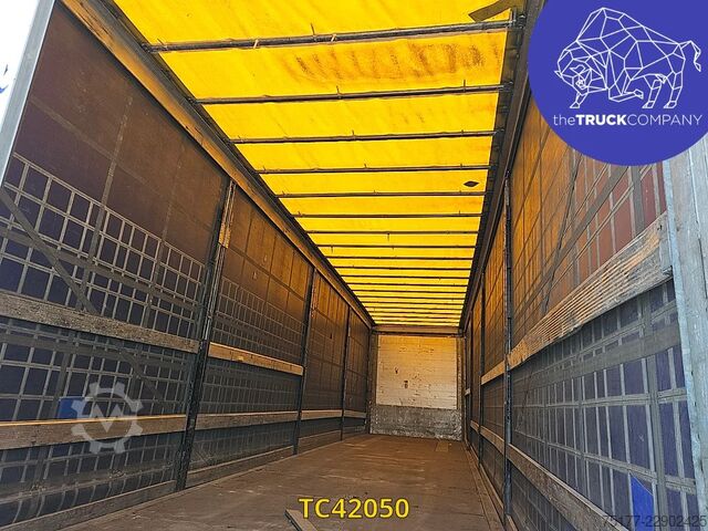Sliding tarpaulins Schmitz Cargobull 