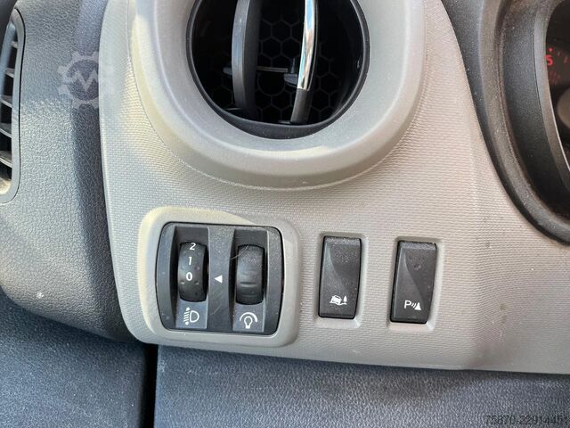 Panel van Renault Trafic 1.6 DCI T29 L2H1