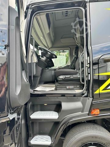 Volumen SZM FORD F-MAX 500 in Voll- Ausstattung, MIETEN?