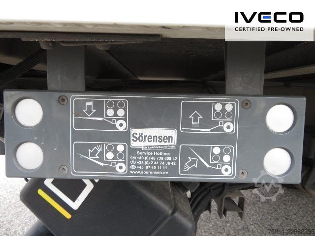 Transporter mit Koffer IVECO Daily 35C16 Koffer/LBW Klima, Zwillingsreifen