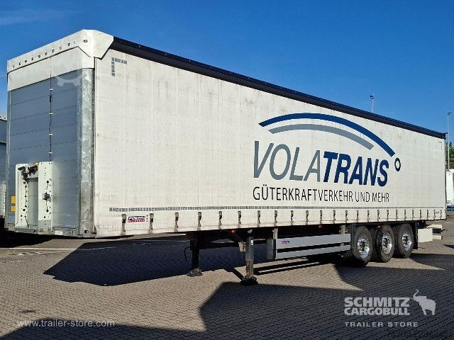 Auflieger mit Pritsche & Plane Schmitz Cargobull Curtainsider Standard Getränke