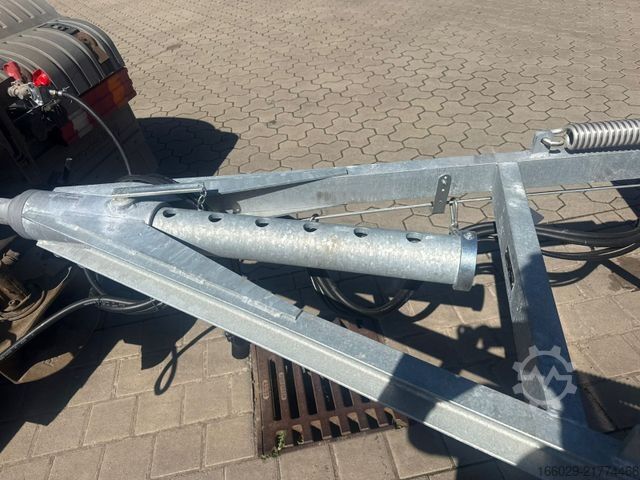 Trailer with working platform  Wiese Plattform Anhänger mit Twistlocks