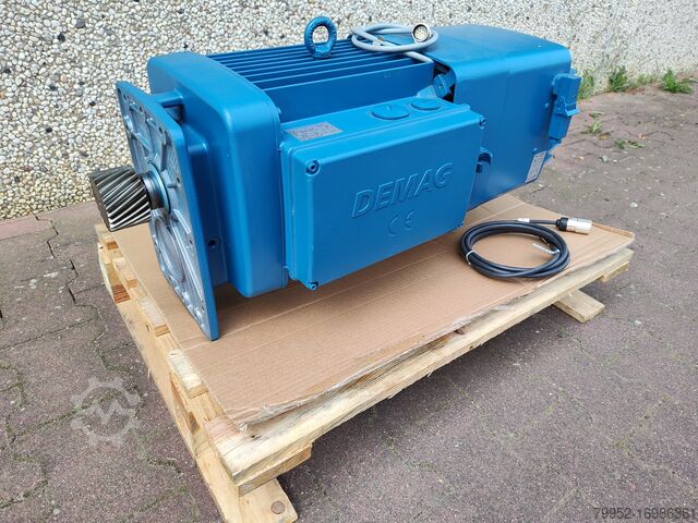 ZBA132 B4 B050 / A70D-H-1 i = 16,7 DEMAG Motor ZBA132 B4 B050 Gearbox A70D-H i