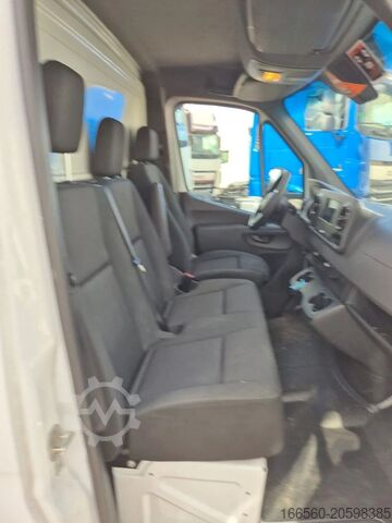 Box truck Mercedes-Benz SPRINTER 315 CDI