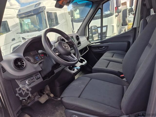 Box truck Mercedes-Benz SPRINTER 315 CDI