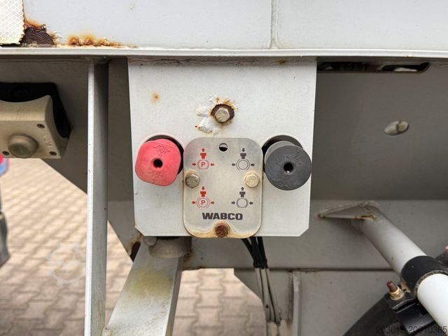 Auflieger MÜLLER-MITTELTAL Liebherr Betonmischer Concrete Auflieger 10 m³