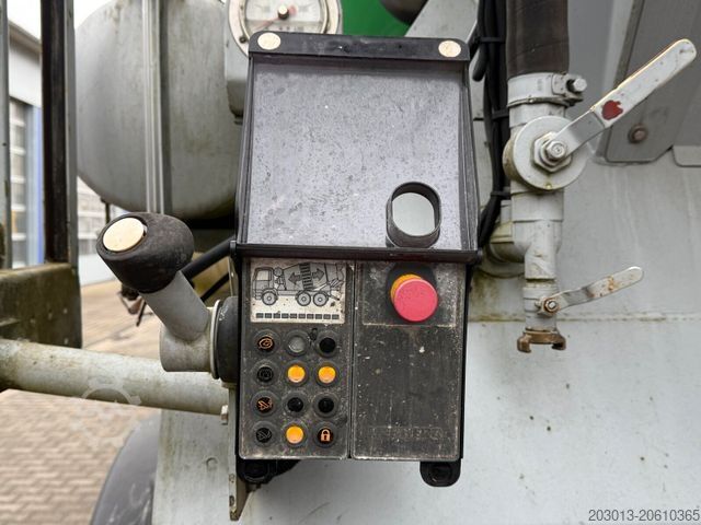 Auflieger MÜLLER-MITTELTAL Liebherr Betonmischer Concrete Auflieger 10 m³