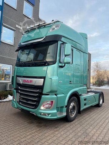 Standard tractor unit DAF XF 530 4x2