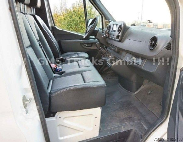 Refrigerator body van MERCEDES-BENZ Sprinter 516 /Frigo Cool Thermo King /load2,4ton