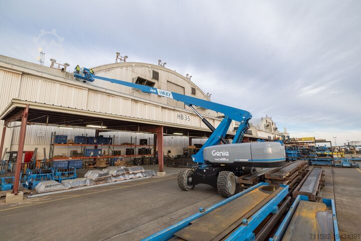 Telescopic Boom Genie S-85 XC E