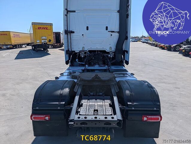 Standard-SZM Mercedes-Benz Actros L Pro Cabin 1845