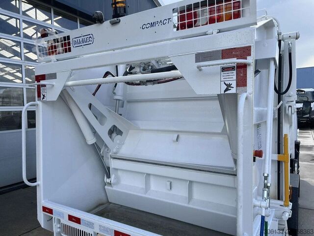 Refuse collection vehicle Mercedes-Benz Accelo 815  Accelo 815 4x2 Garbage Compactor